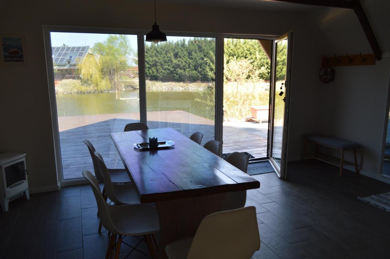 Intertranscoop Lake House Vamosszabadi Exterior foto